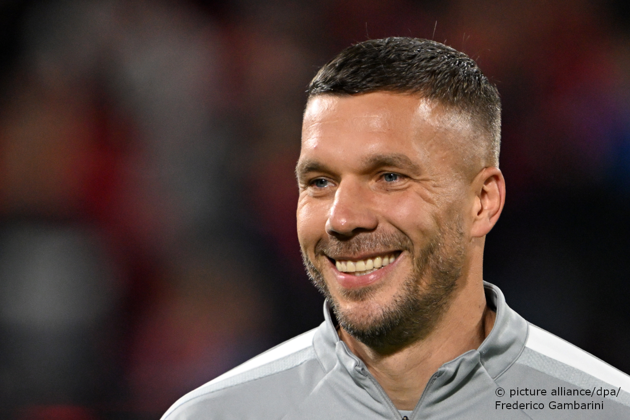 Lukas Podolski nach Abschiedsspiel. Foto: picture alliance/´dpa/frederico gambarini.